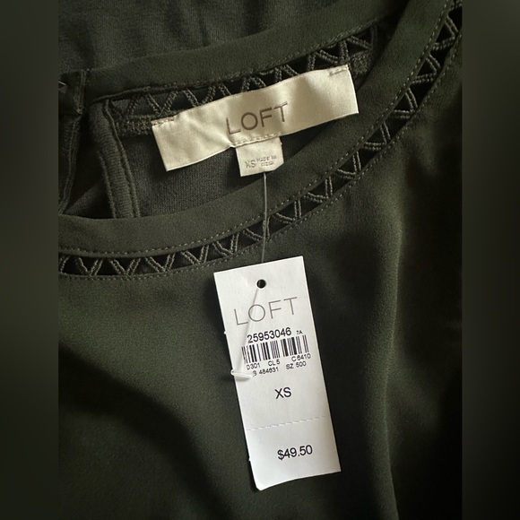 LOFT Hunter Green Sleeveless Blouse. Size XS. NWT. - Picture 4 of 5
